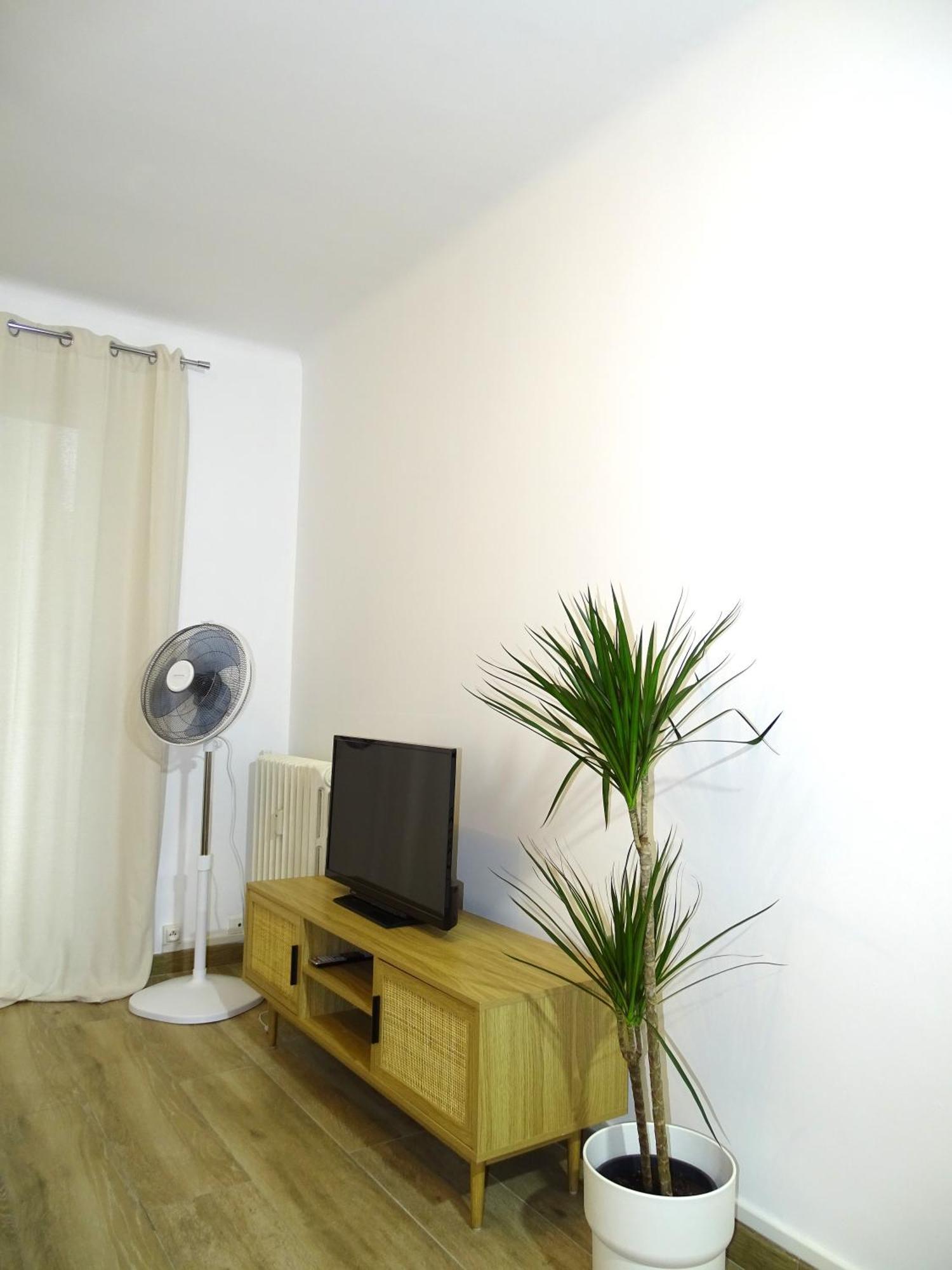 Tilia Jourdan-Studio Cosy Aix Centre-Cours Mirabeau-Parking-Wifi-Smart Tv-Rue Calme Aix-en-Provence Bagian luar foto